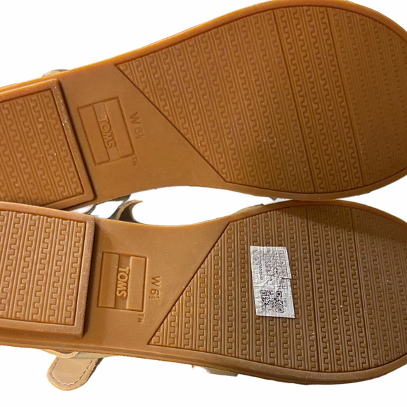 TOMS Sicily Strap Up Silver Nubuck Leather Sandals | NWOT | Sz 6.5 - Picture 7 of 7